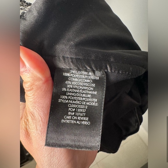 Alice and Olivia Yardley Cropped Fray Hem Jacket/Small - Picture 10 of 11